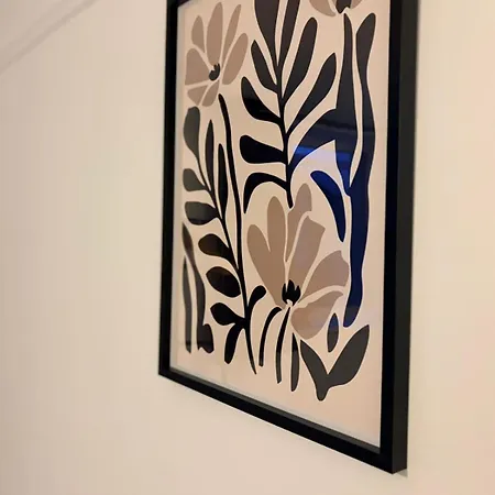 The Lonnin Nook Apartment *